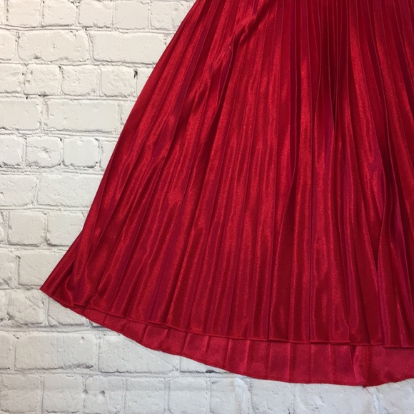 Speeckless Small Red Dress - Picture 3 of 12